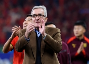  阿贾克斯挑战帕纳辛纳科斯 