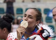 包含游泳半决赛上演强强对话，滇池霹雳队强势横扫粤西天虎队，多点开花奏效；教练团队居功至伟的词条