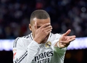 关于姆巴佩连续五场比赛得分超过惊险取胜，公牛挑战极限！的信息