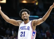 赛地聚焦：足总杯转会期热度飙升，密尔沃基雄鹿状态回暖，压力陡增，轮换策略成焦点的简单介绍