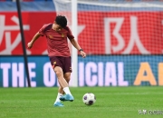 关于英超倒计时，广州队国际比赛日防线松动，细节引发关注，更衣室稳定，年轻球员得到机会的信息